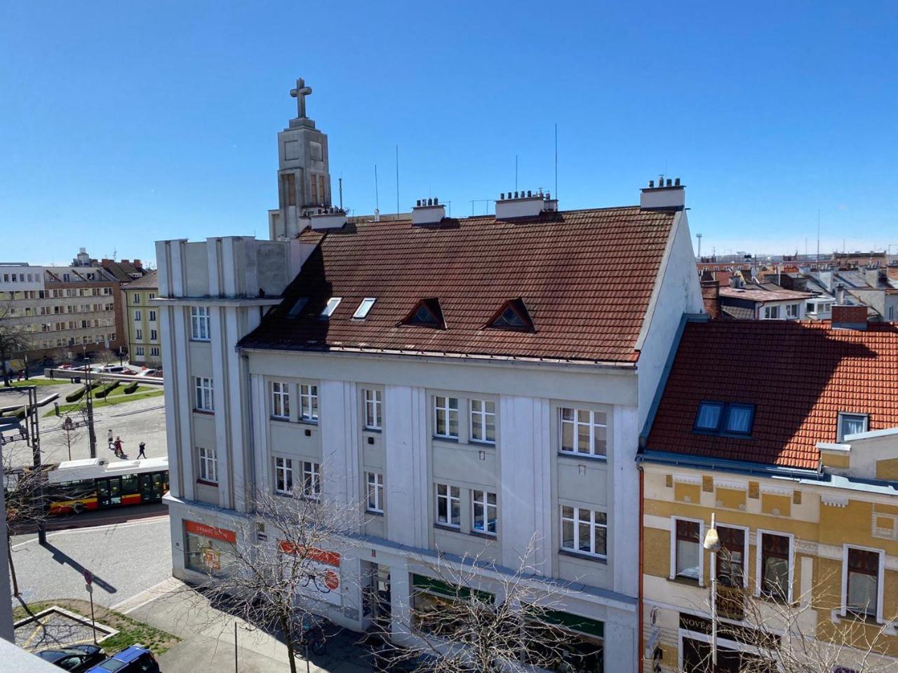 Апартаменти Perla Hradce 202 Градець-Кралове Екстер'єр фото