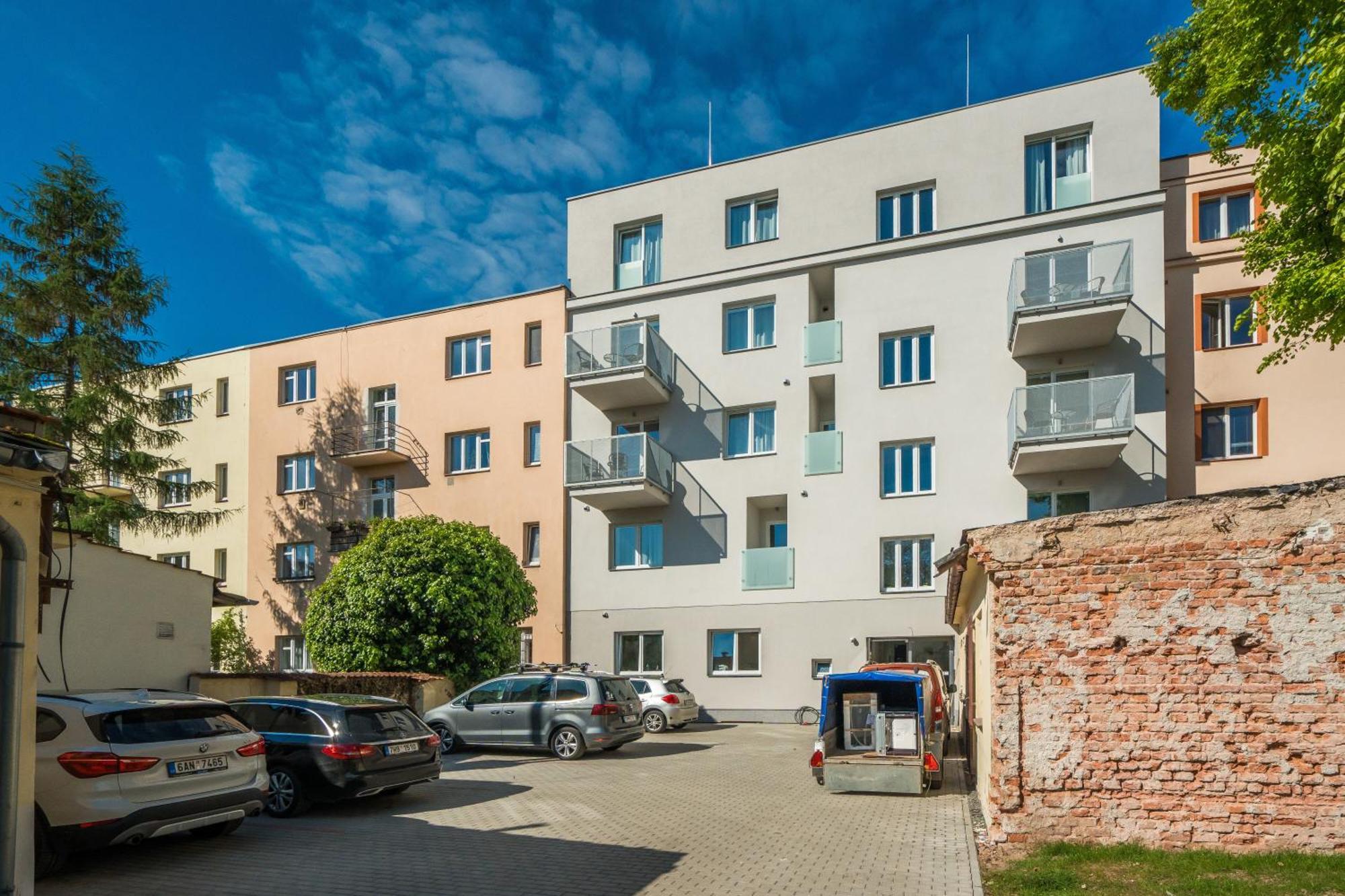 Апартаменти Perla Hradce 202 Градець-Кралове Екстер'єр фото